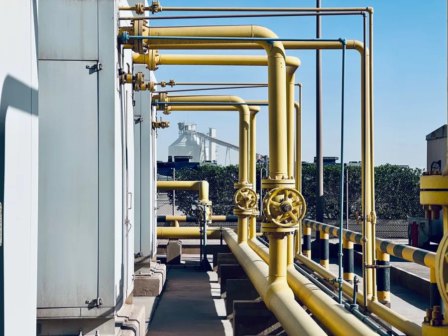 Industrial pipelines and valves